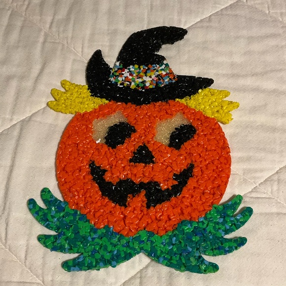 Vintage Pumpkin Jack O Lantern Popcorn Plastic 17 x 12 Wall Hanging Decoration - Picture 2 of 2